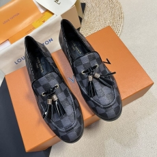 Louis Vuitton Low Shoes